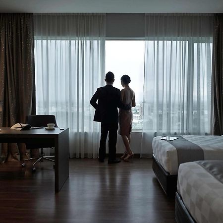 Pullman Kuching Hotel Екстериор снимка