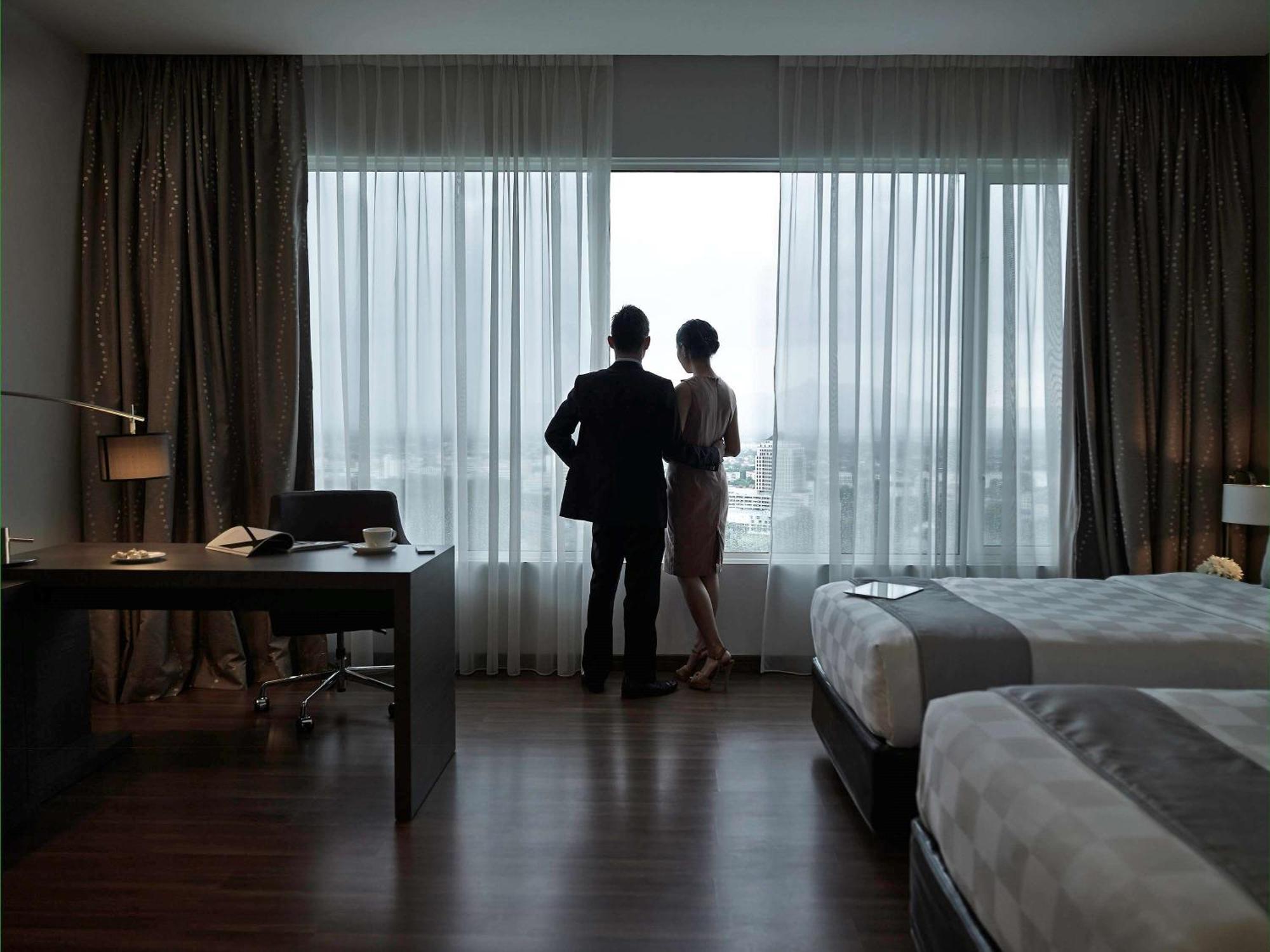 Pullman Kuching Hotel Екстериор снимка