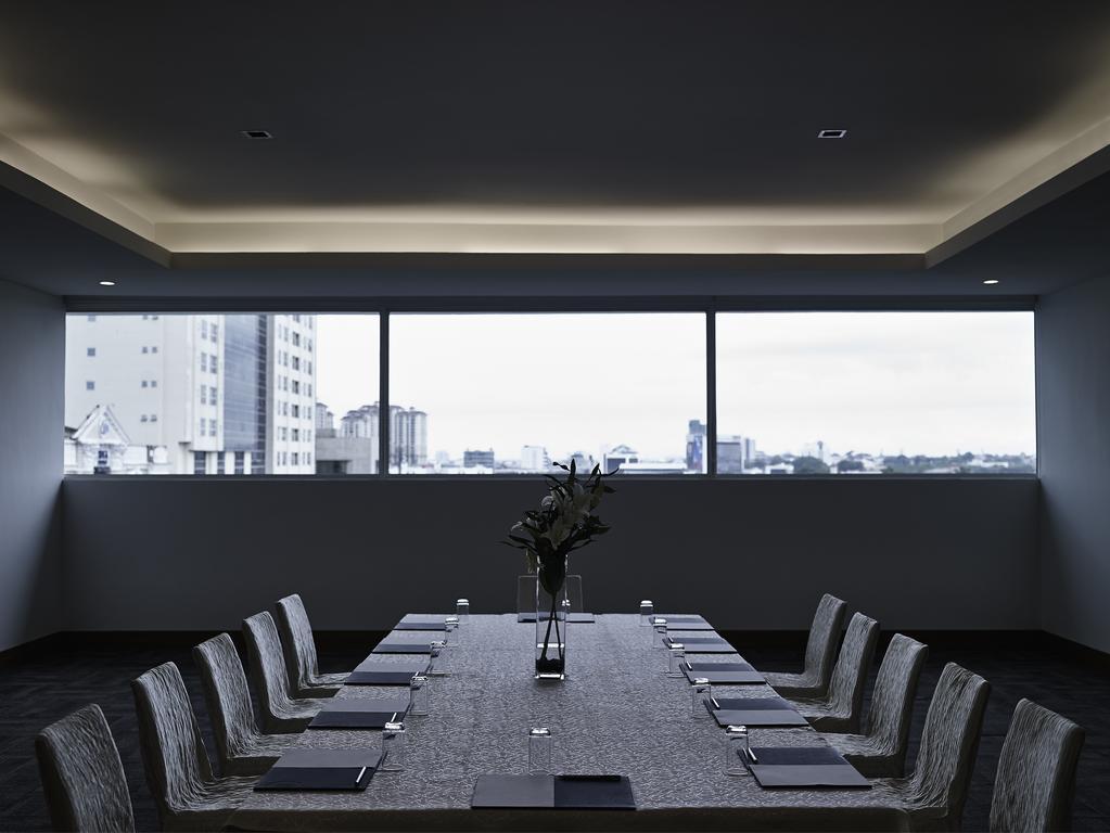 Pullman Kuching Hotel Екстериор снимка Boardroom