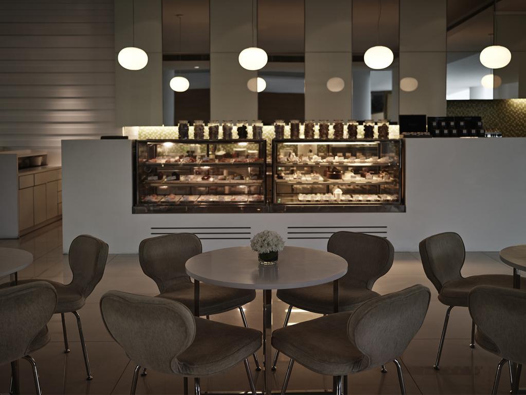 Pullman Kuching Hotel Екстериор снимка 3D rendering of a restaurant