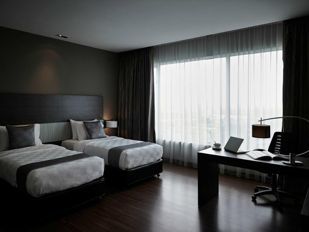 Pullman Kuching Hotel Екстериор снимка Deluxe Room