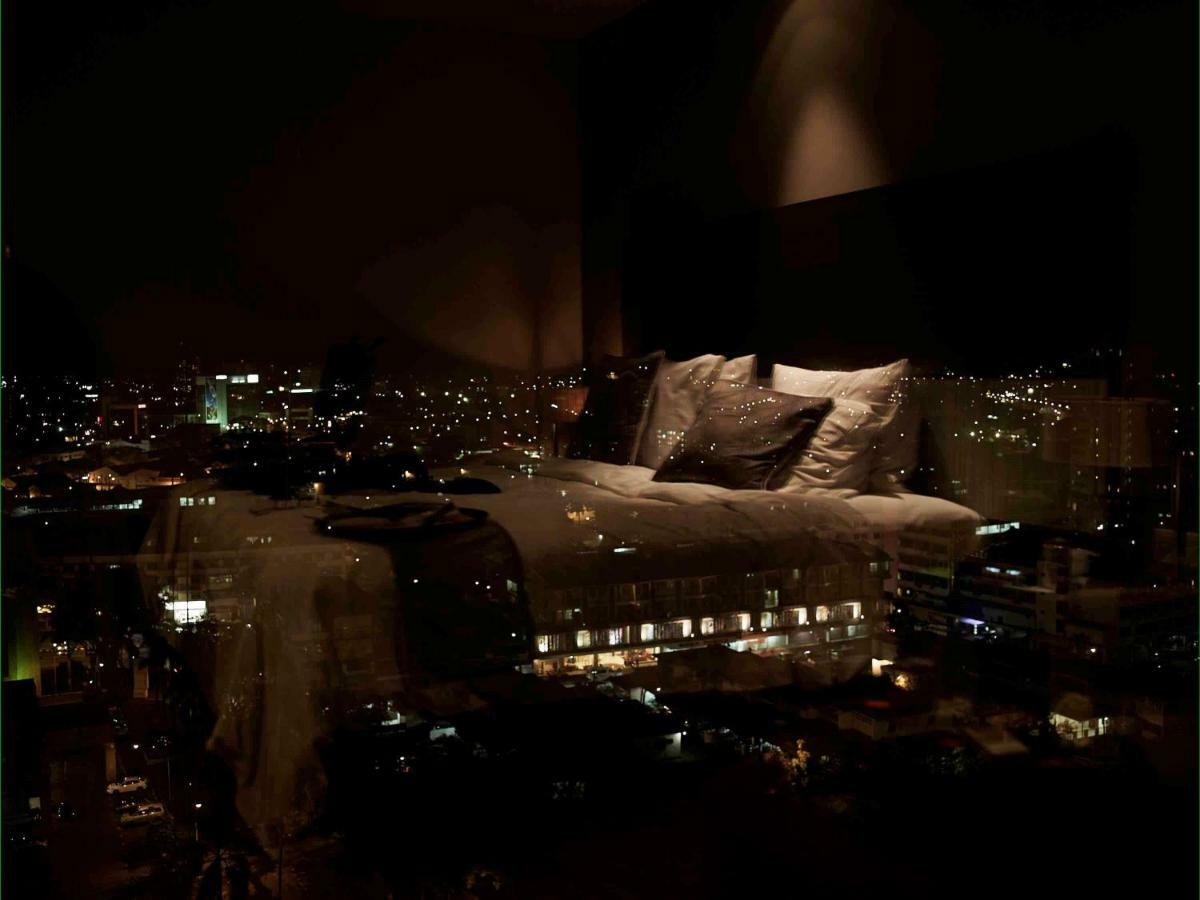 Pullman Kuching Hotel Екстериор снимка The view from the 100th floor of the building at night